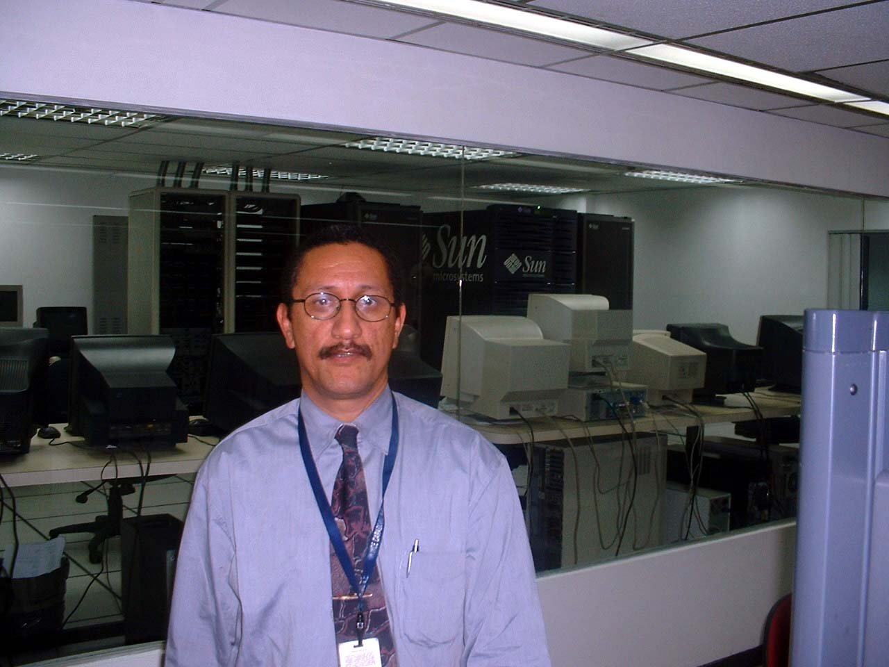 Wolfgang Rodríguez en un centro de tecnología
